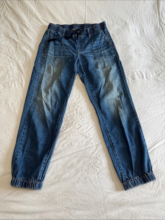 American Eagle Outfitters Denim - American Eagle Outfitters High Rise Washed Blue Denim Jogger Jeans Size 6